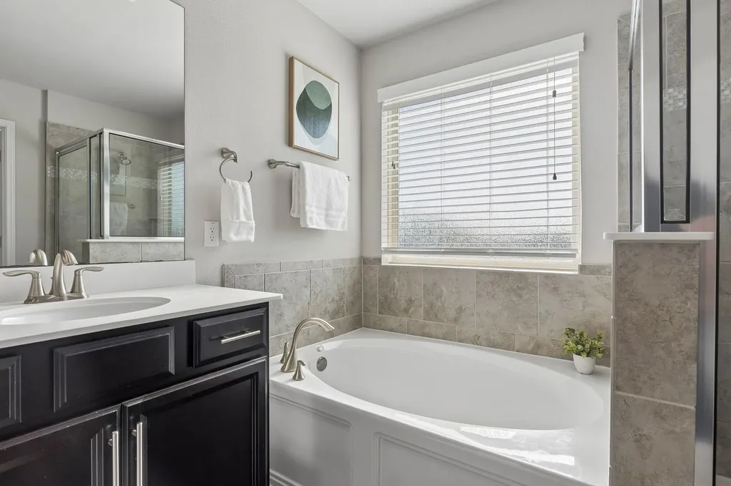 900 Myrna Bend Leander TX 78641
