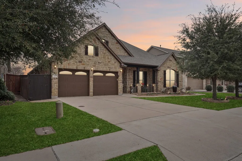 204 Norcia Loop Liberty Hill TX 78642