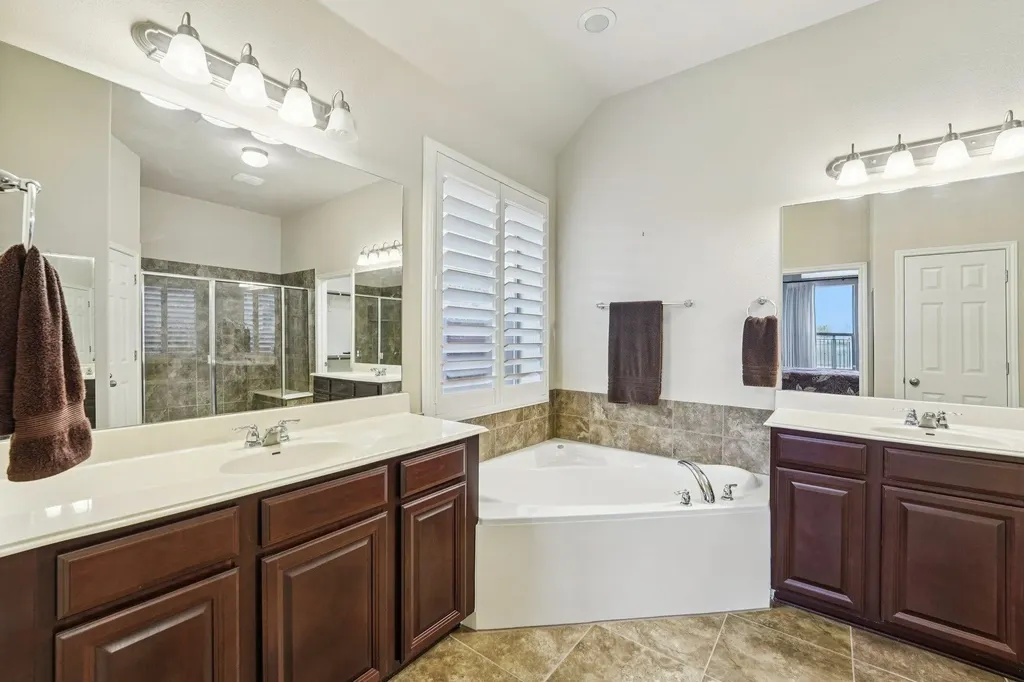 204 Norcia Loop Liberty Hill TX 78642