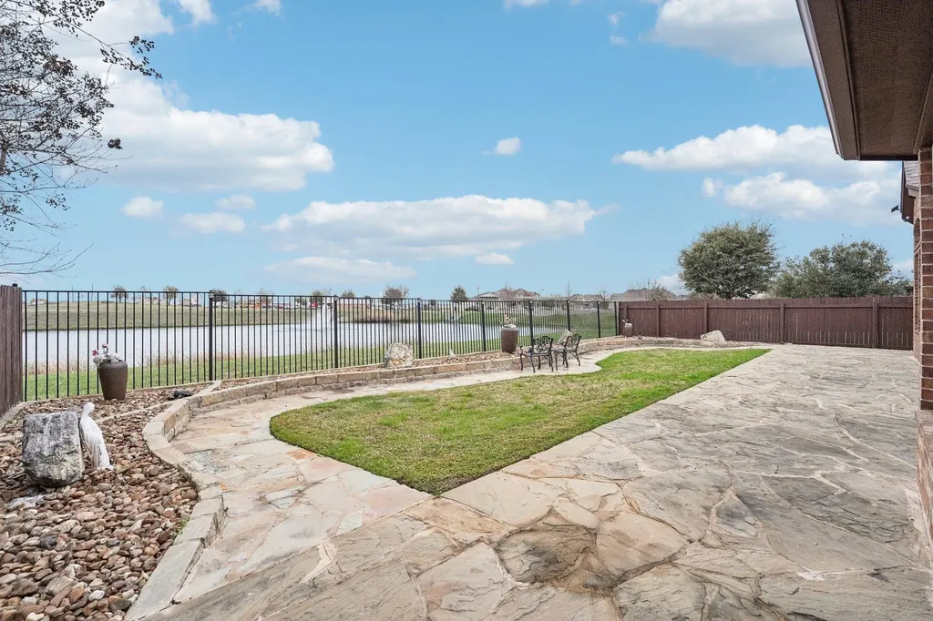 204 Norcia Loop Liberty Hill TX 78642