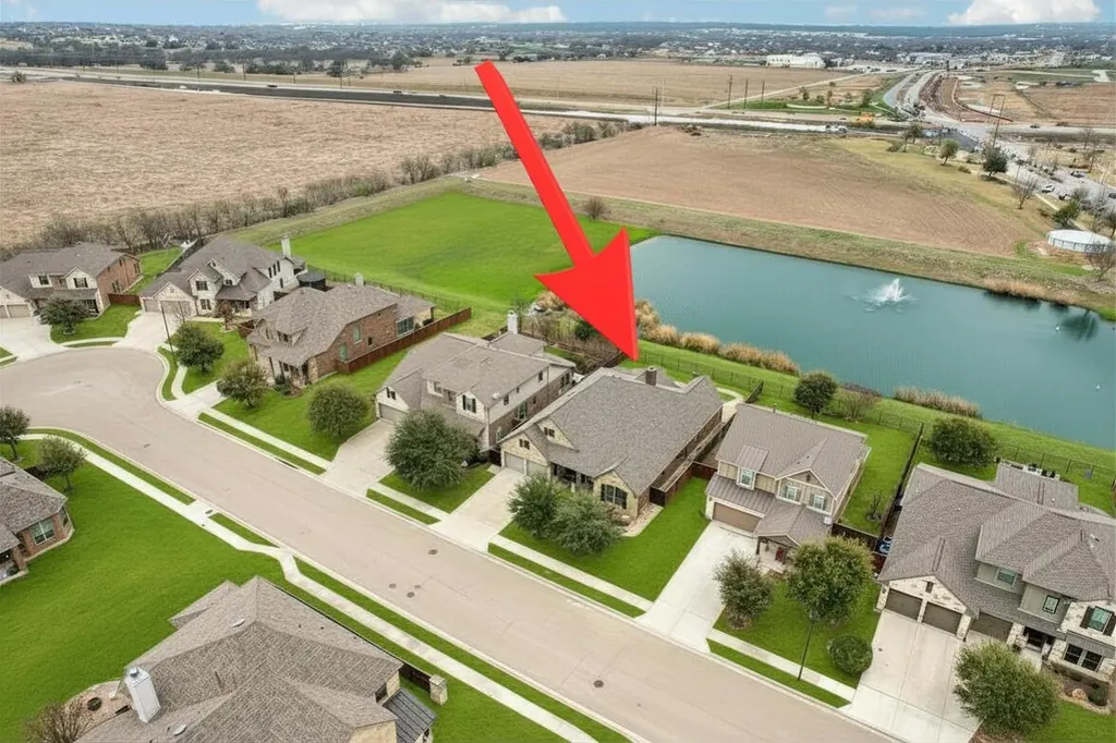 204 Norcia Loop Liberty Hill TX 78642