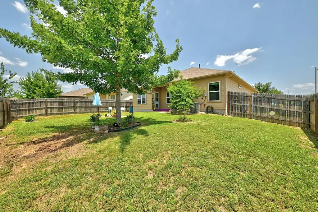 6712 May Shower Drive Austin TX 78744