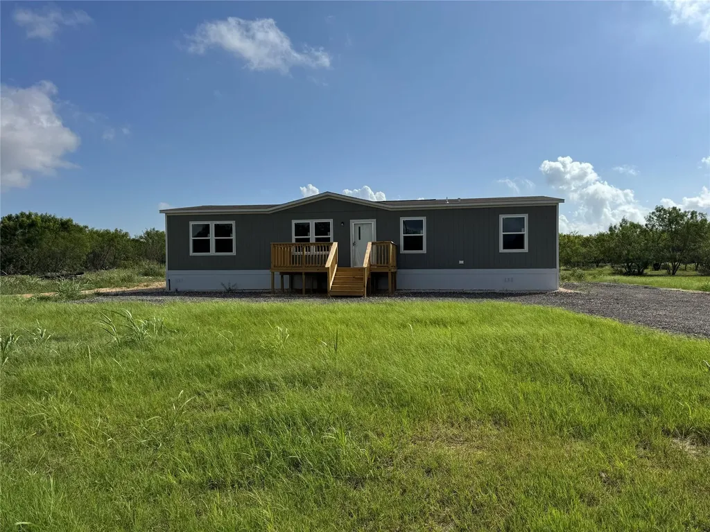 2601 Tumbleweed Trail Dale TX 78616