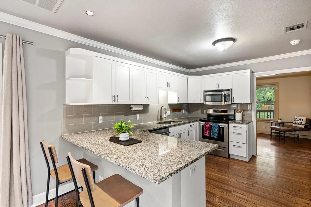 5409 Joe Sayers Avenue Austin TX 78756