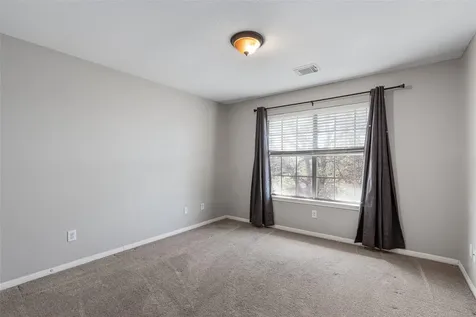 1712 Lynnville Trail Austin TX 78727