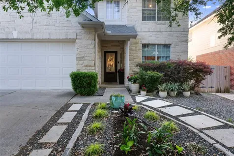 1712 Lynnville Trail Austin TX 78727