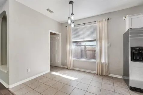 1712 Lynnville Trail Austin TX 78727