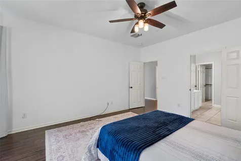 1712 Lynnville Trail Austin TX 78727