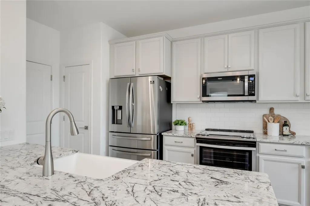 16601 Sydney Carol Lane Austin TX 78734