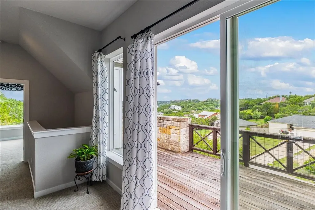 22308 Shotts Drive Spicewood TX 78669