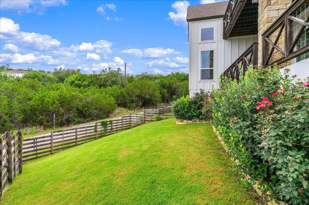 22308 Shotts Drive Spicewood TX 78669