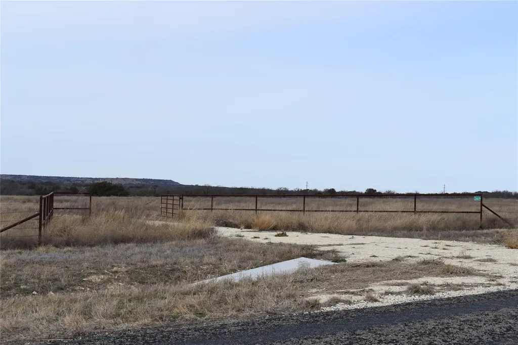 3619 N Fm 1702 Hamilton TX 76531