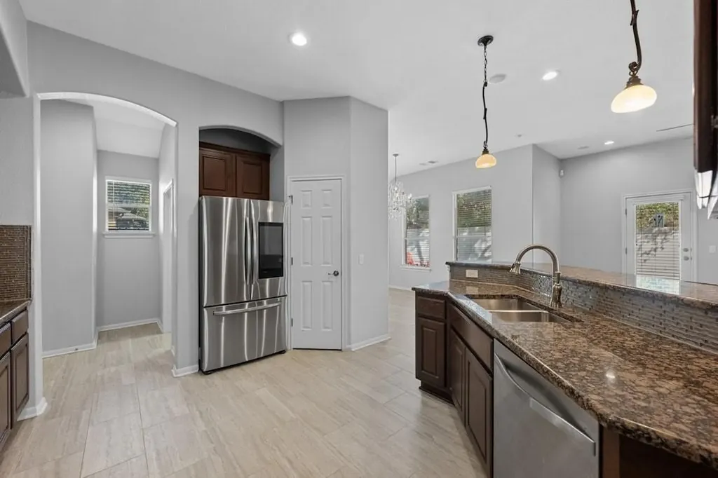 5609 York Bridge Circle Austin TX 78749
