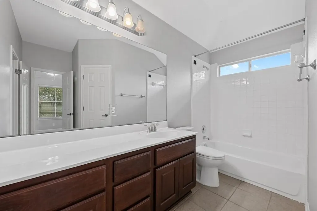 5609 York Bridge Circle Austin TX 78749
