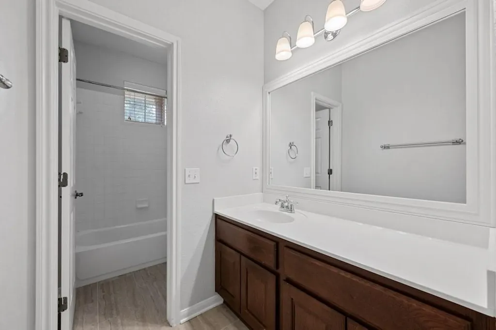 5609 York Bridge Circle Austin TX 78749