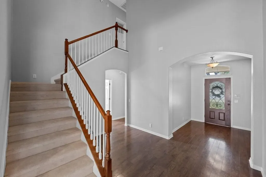 5609 York Bridge Circle Austin TX 78749