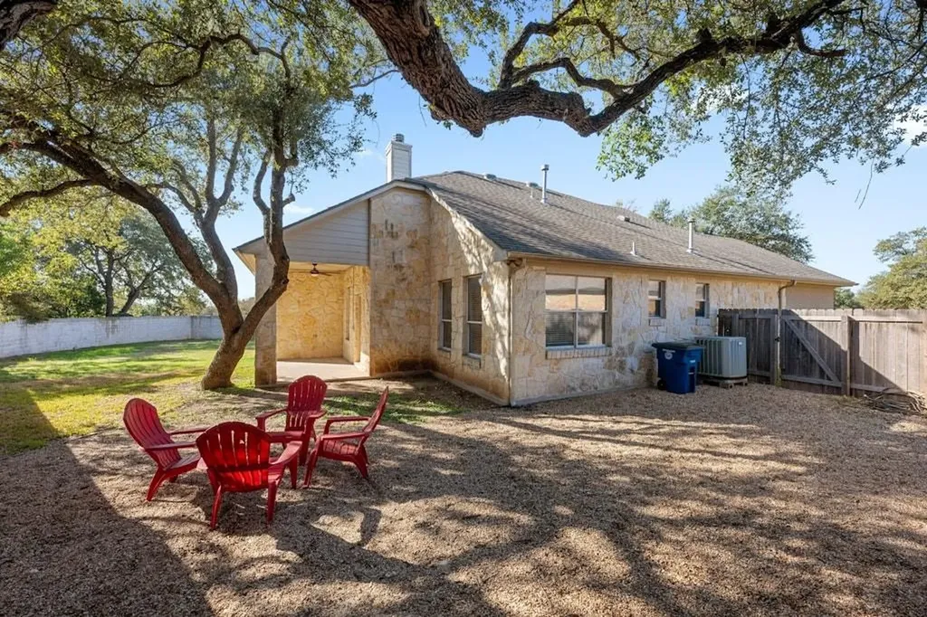 5609 York Bridge Circle Austin TX 78749
