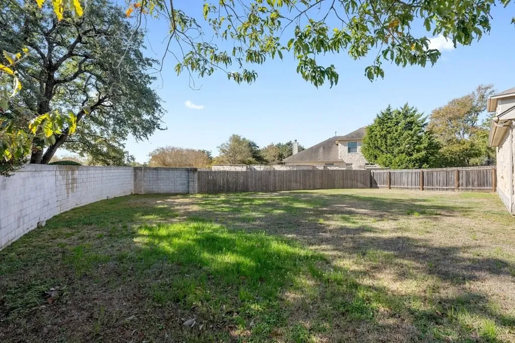 5609 York Bridge Circle Austin TX 78749