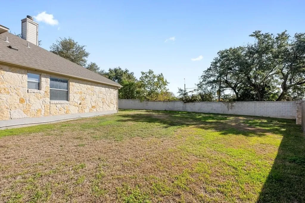 5609 York Bridge Circle Austin TX 78749