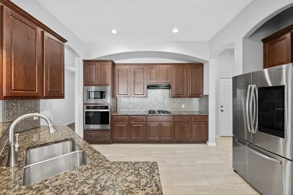 5609 York Bridge Circle Austin TX 78749