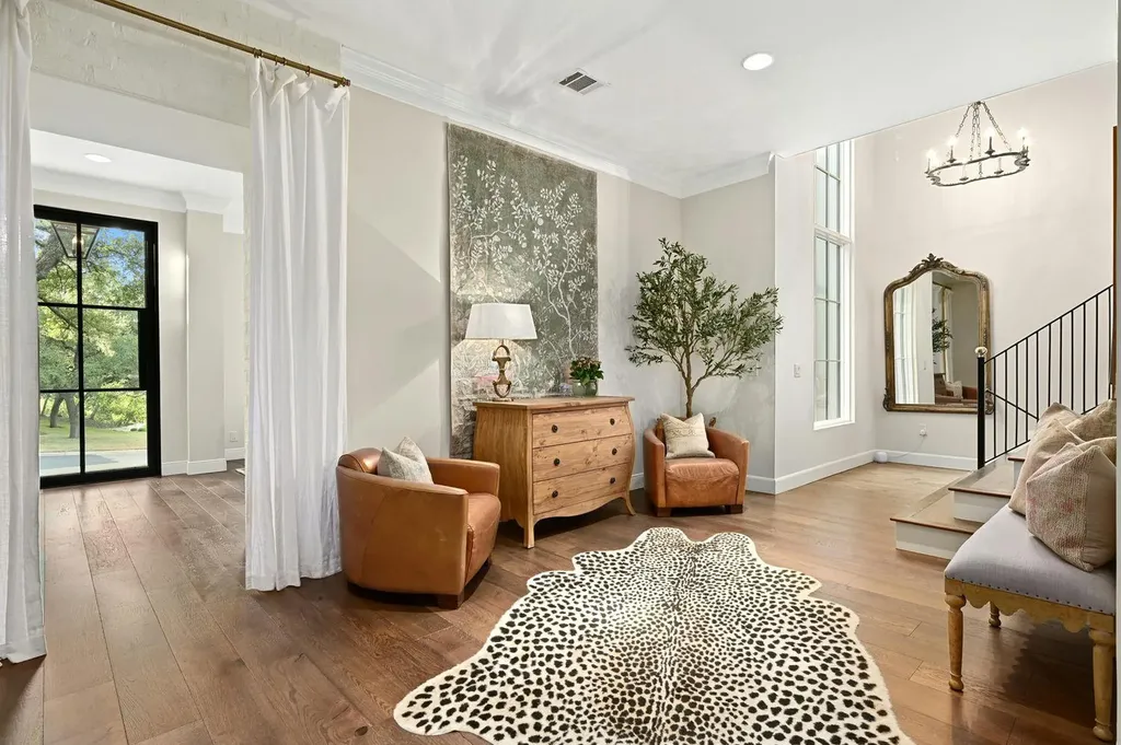 2801 Regents Park Austin TX 78746