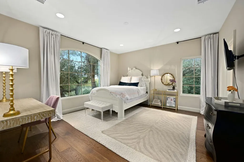 2801 Regents Park Austin TX 78746
