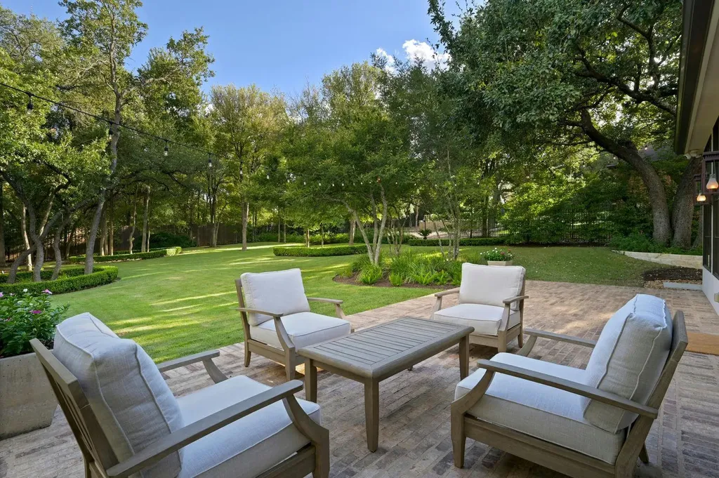 2801 Regents Park Austin TX 78746