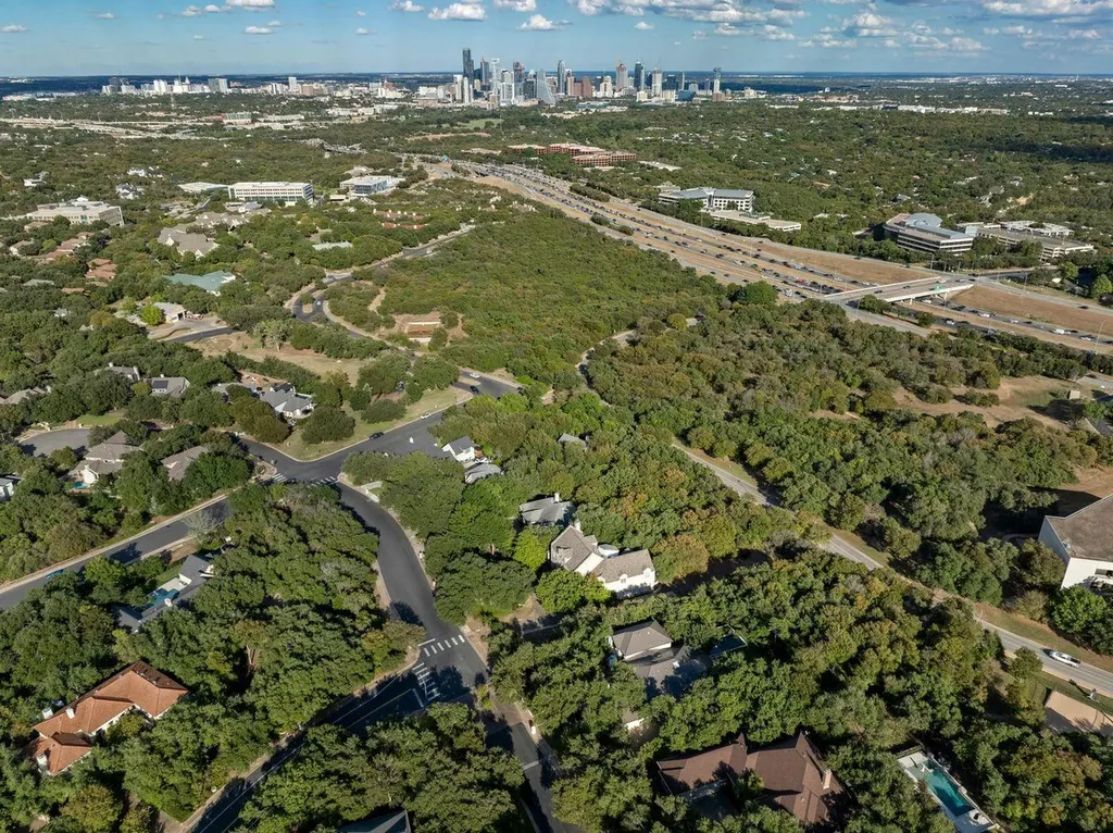 2801 Regents Park Austin TX 78746