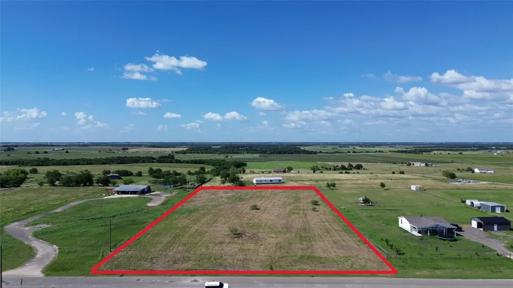 549 County Road 423 Taylor TX 76574