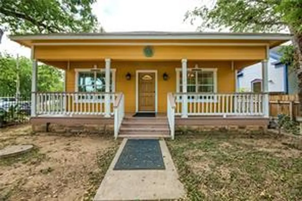 911 E 2nd Street Austin TX 78702