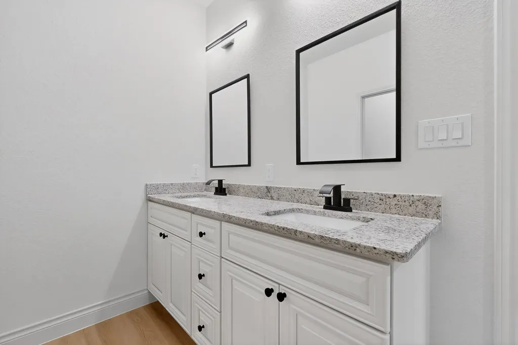190 Molokini Drive Bastrop TX 78602