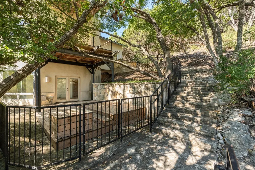 5310 Scenic View Drive Austin TX 78746