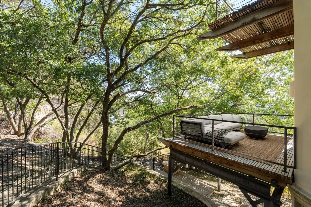 5310 Scenic View Drive Austin TX 78746