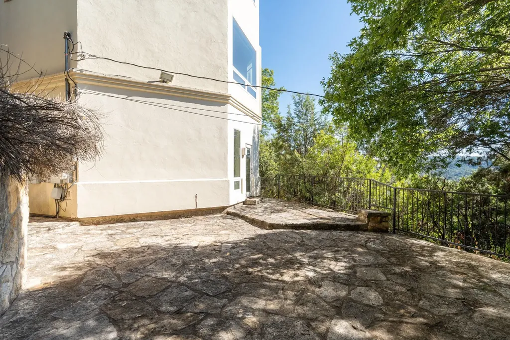 5310 Scenic View Drive Austin TX 78746
