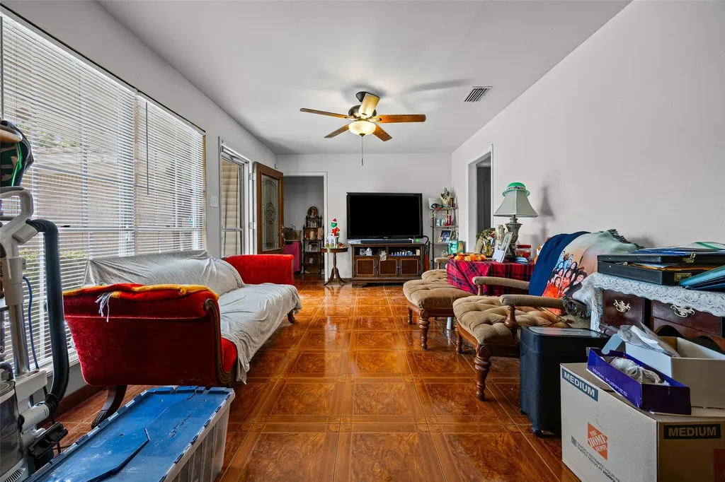 2510 Little John Lane Austin TX 78704