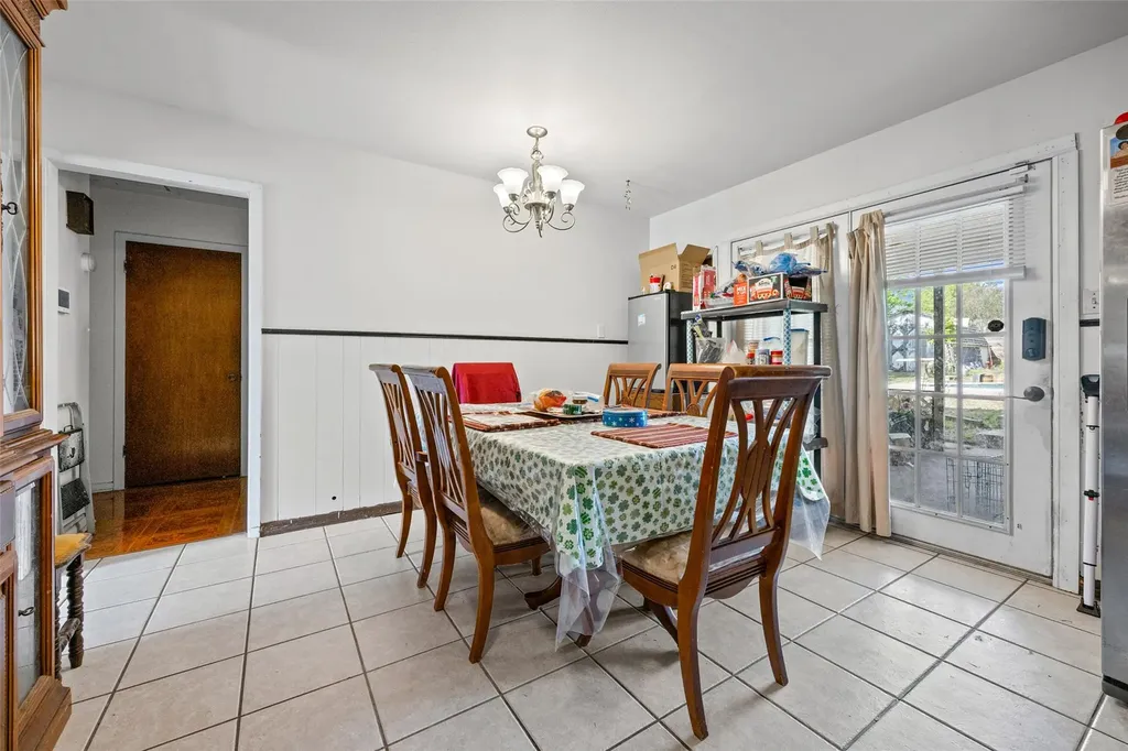 2510 Little John Lane Austin TX 78704