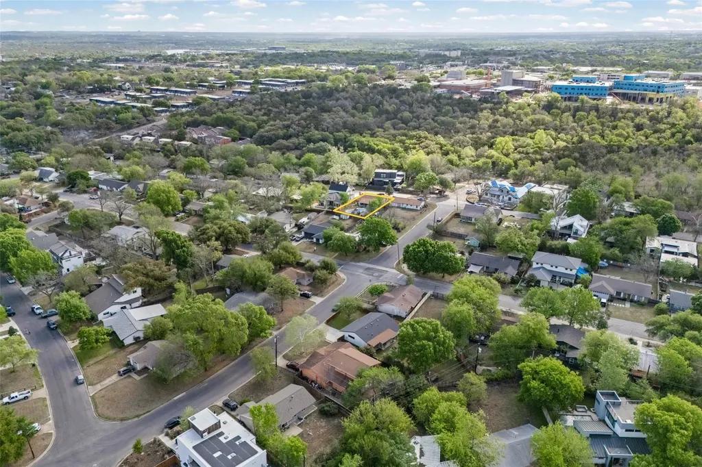 2510 Little John Lane Austin TX 78704