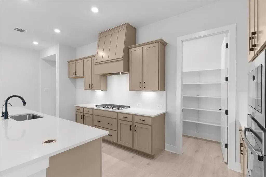 2212 Tobiano Trace Georgetown TX 78633