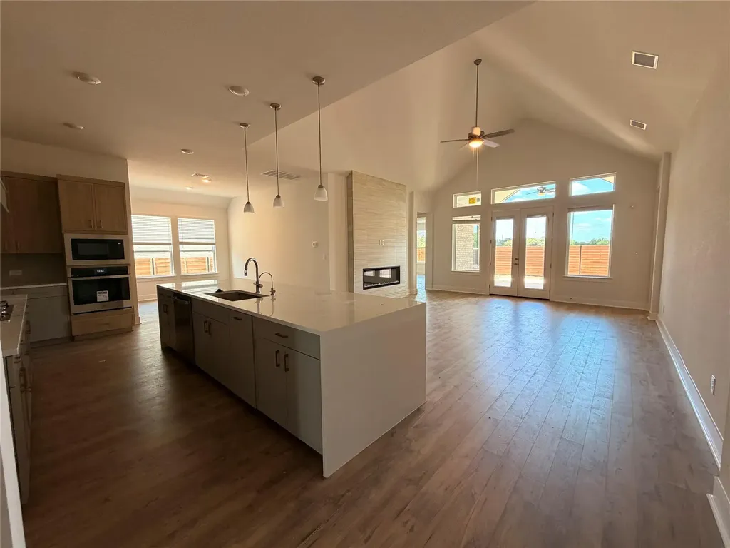 2212 Tobiano Trace Georgetown TX 78633