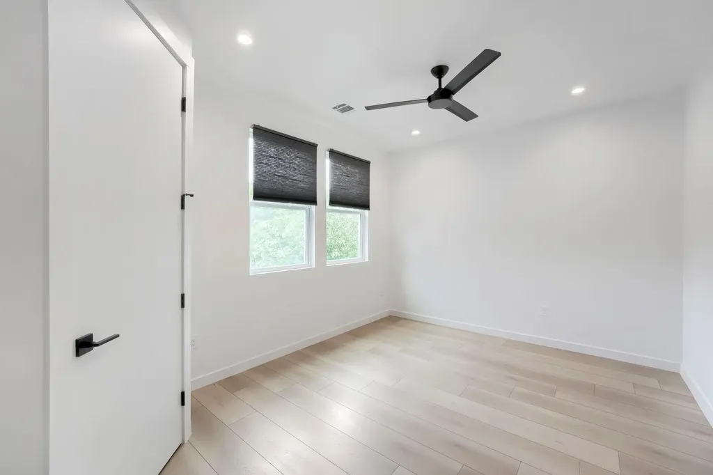 4805 Sara Drive Austin TX 78721