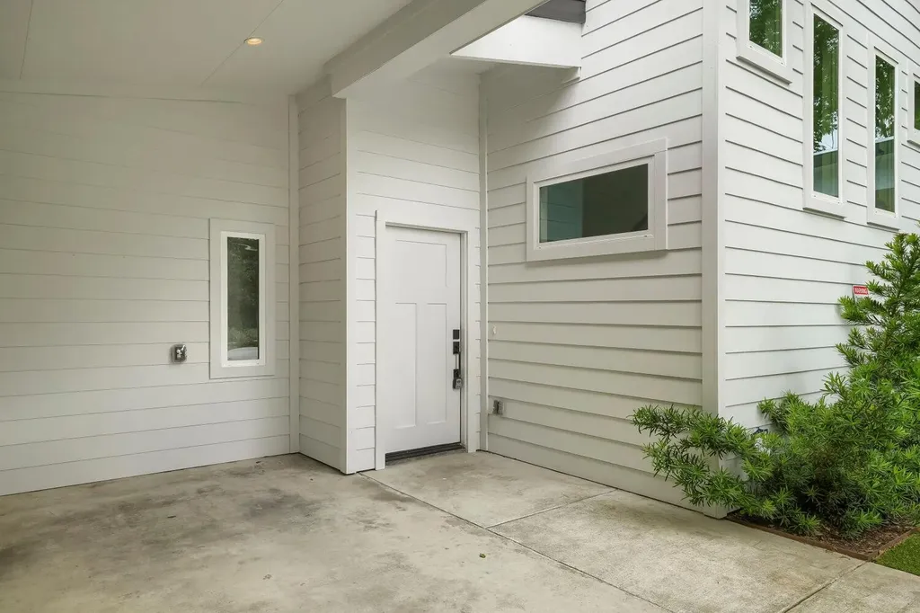 4805 Sara Drive Austin TX 78721