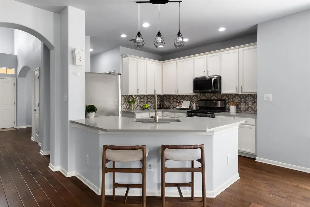 200 Lexington Drive Austin TX 78737