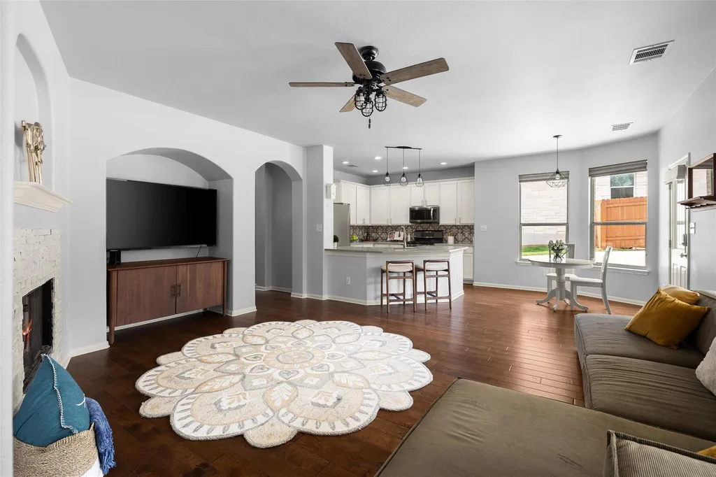 200 Lexington Drive Austin TX 78737
