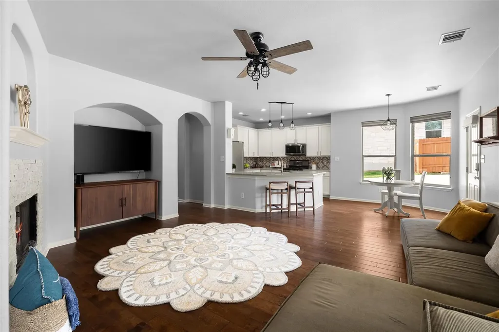 200 Lexington Drive Austin TX 78737