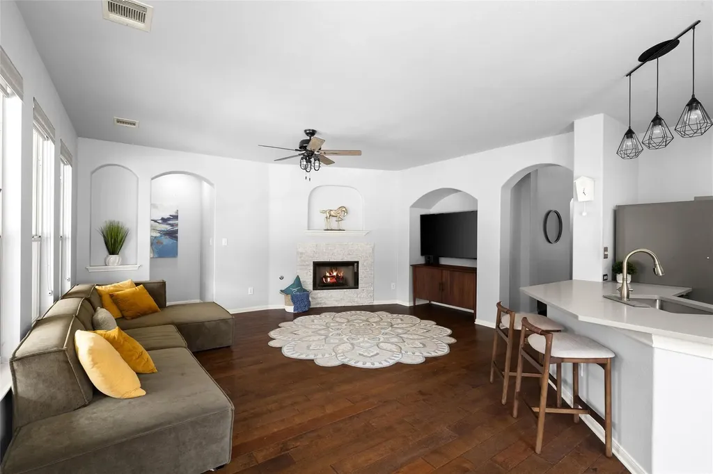 200 Lexington Drive Austin TX 78737