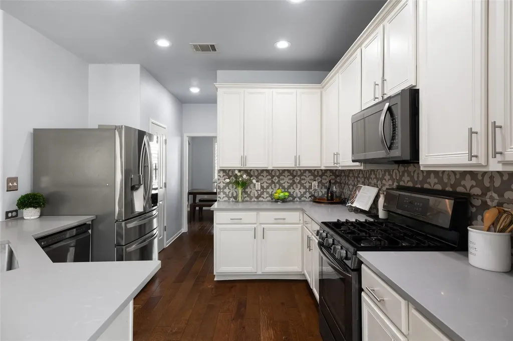 200 Lexington Drive Austin TX 78737