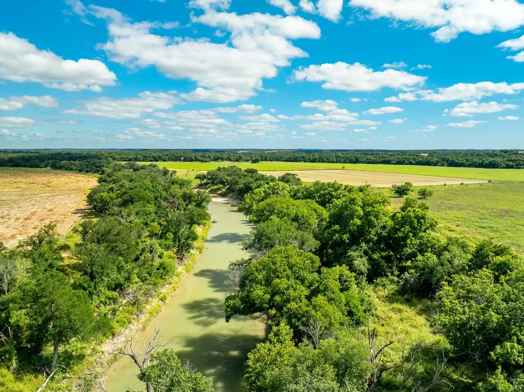 8044 580 E Kempner TX 76539