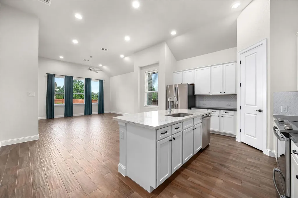 1613 Long Shadow Lane Georgetown TX 78628