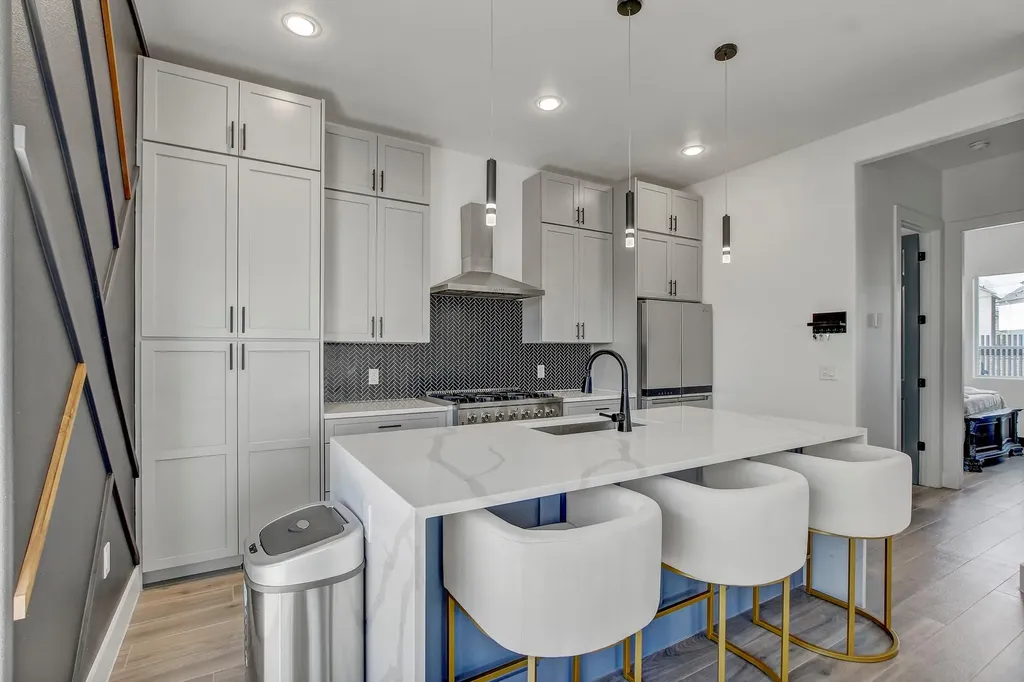 4703 Louis Avenue Austin TX 78721