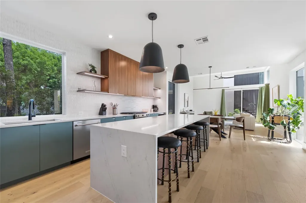 3201 Holton Street Austin TX 78702